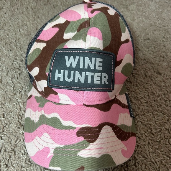 Hunter Accessories - Hunter Pink and Green Camo Women's Hat